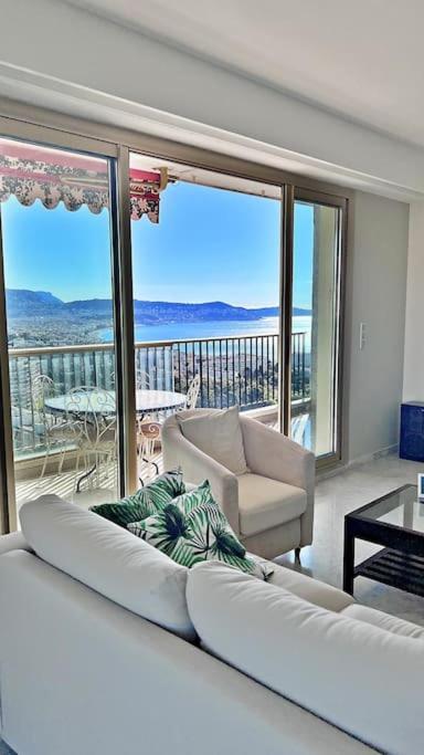 Apartamento La Baia Dei Ange Niza Exterior foto