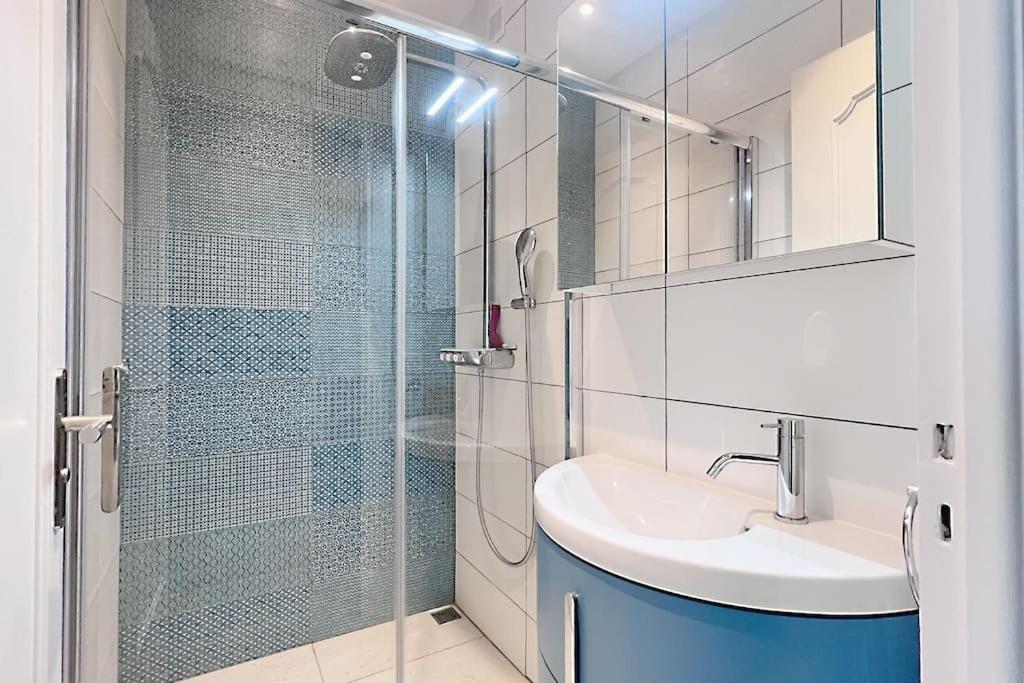 Apartamento La Baia Dei Ange Niza Exterior foto